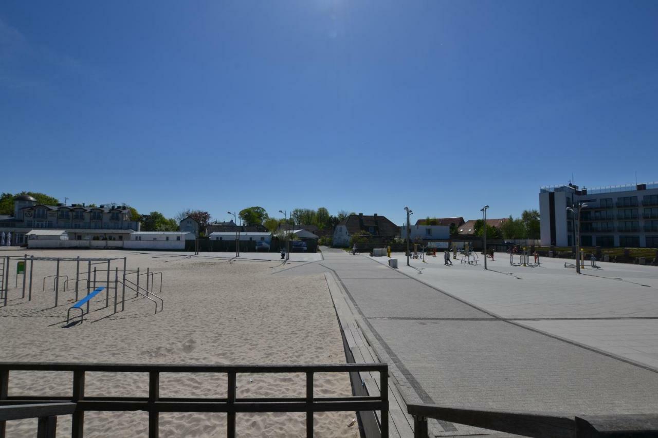 Darlowko Apartament Morski Buitenkant foto