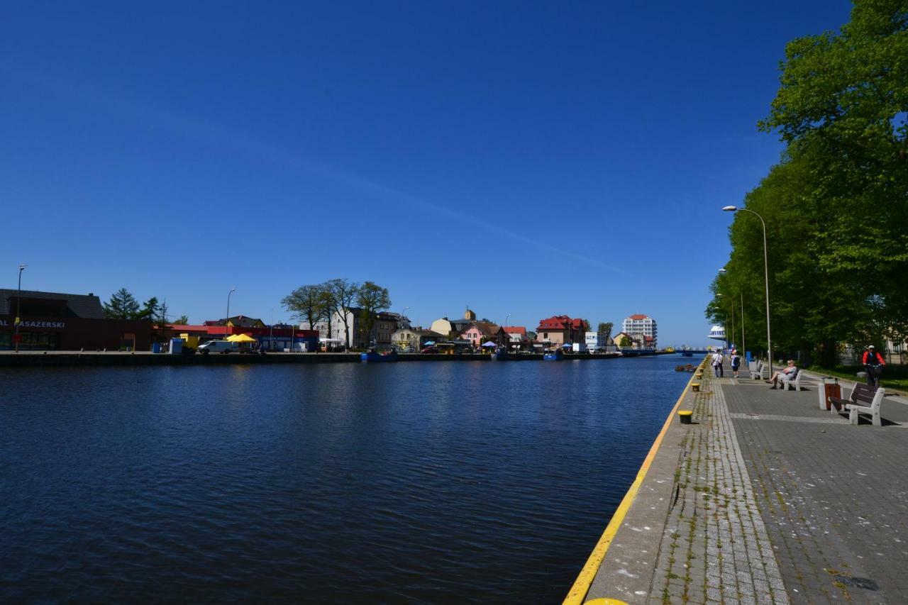 Darlowko Apartament Morski Buitenkant foto
