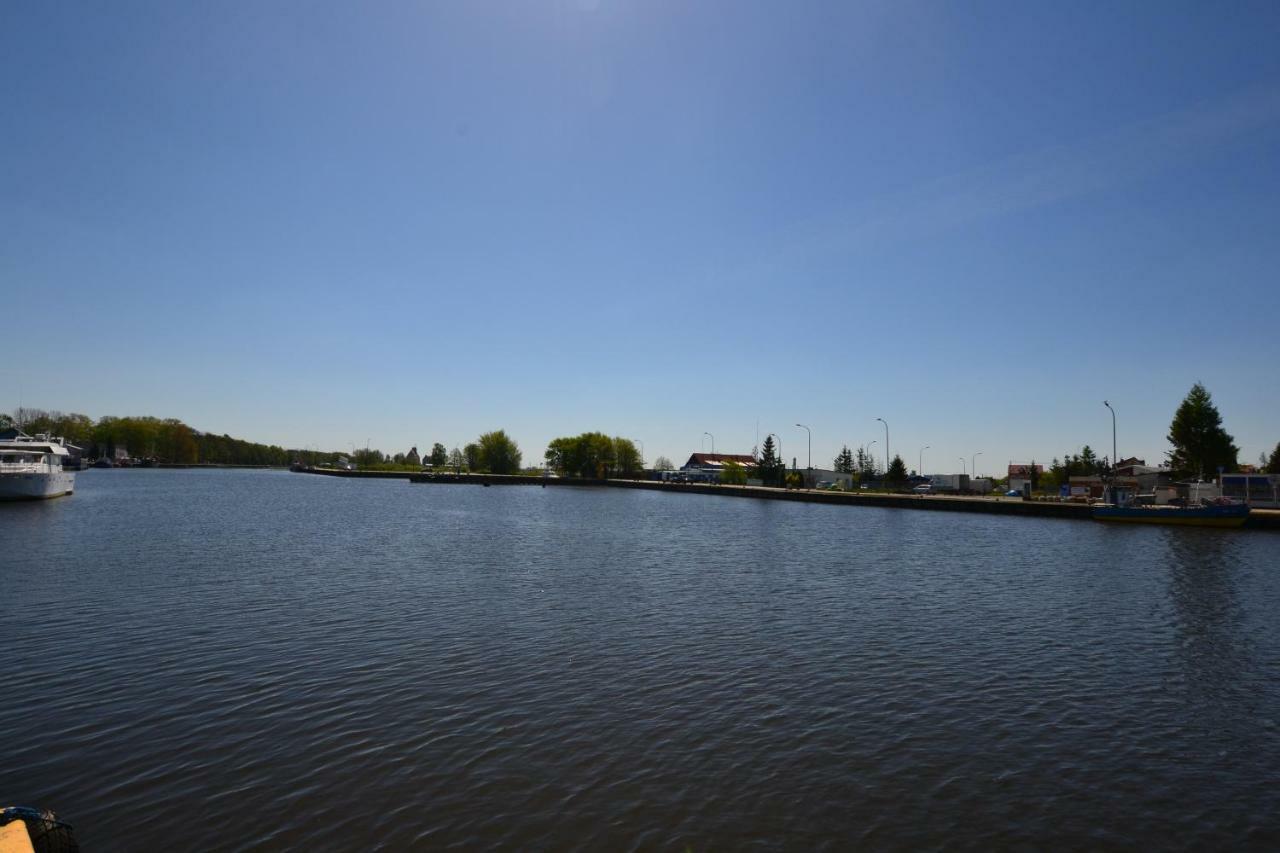 Darlowko Apartament Morski Buitenkant foto